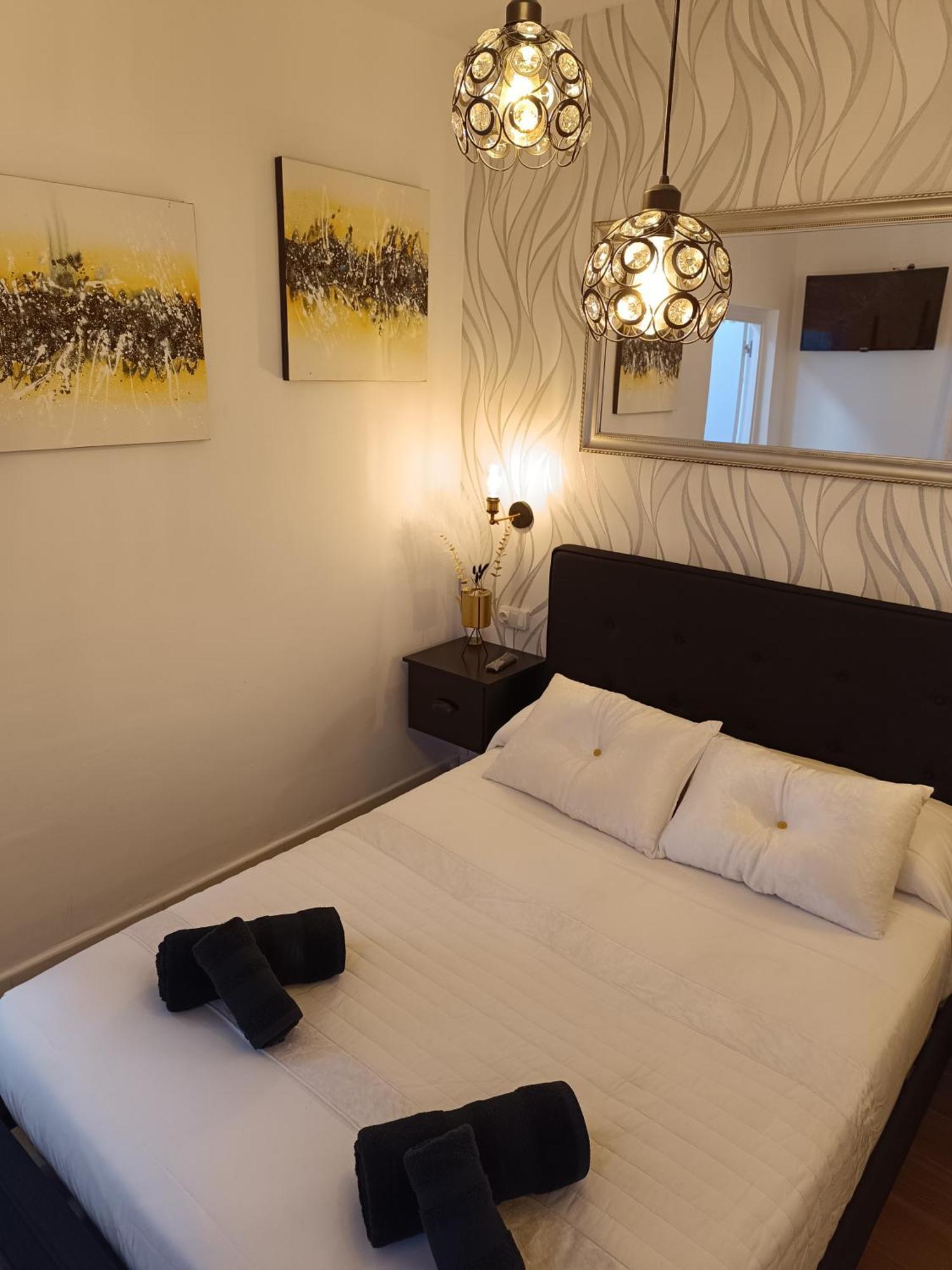 Hostal Casa Blanca Seville Luaran gambar