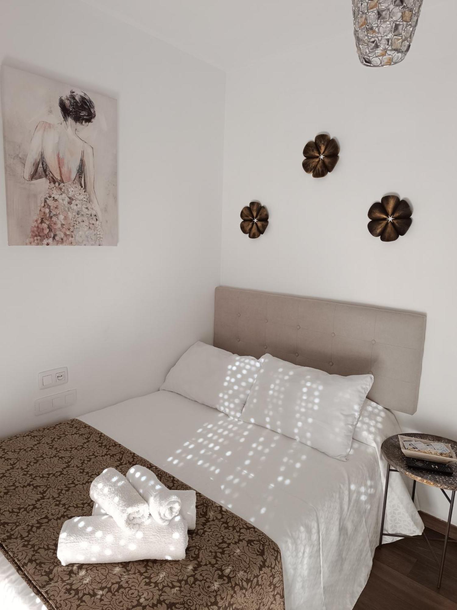 Hostal Casa Blanca Seville Luaran gambar