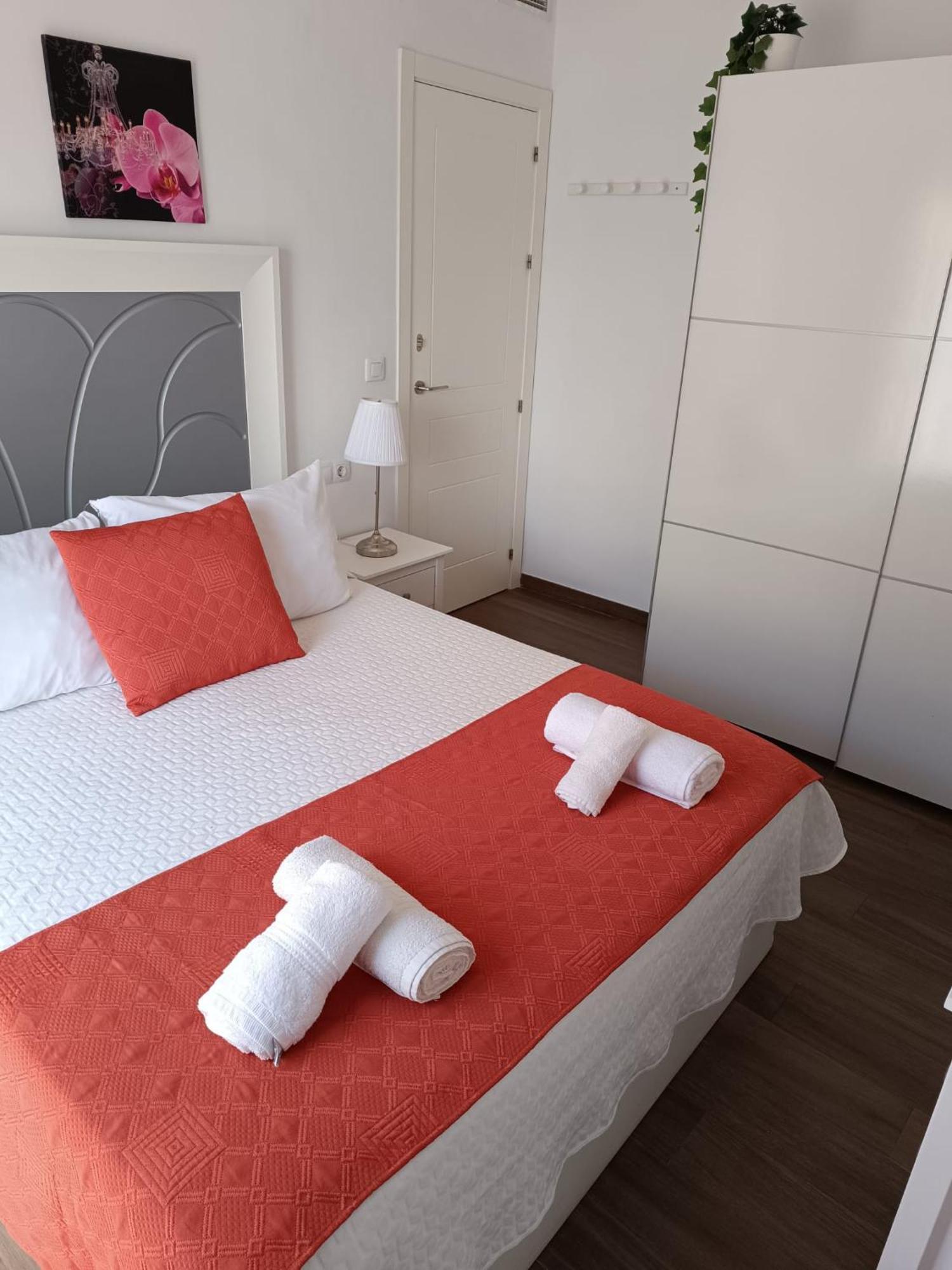 Hostal Casa Blanca Seville Luaran gambar